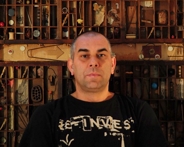 J23 i Korpus Dyplomatyczny